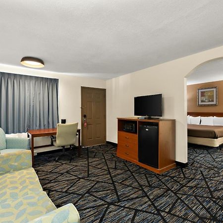 Americas Best Value Inn-Celina Bagian luar foto