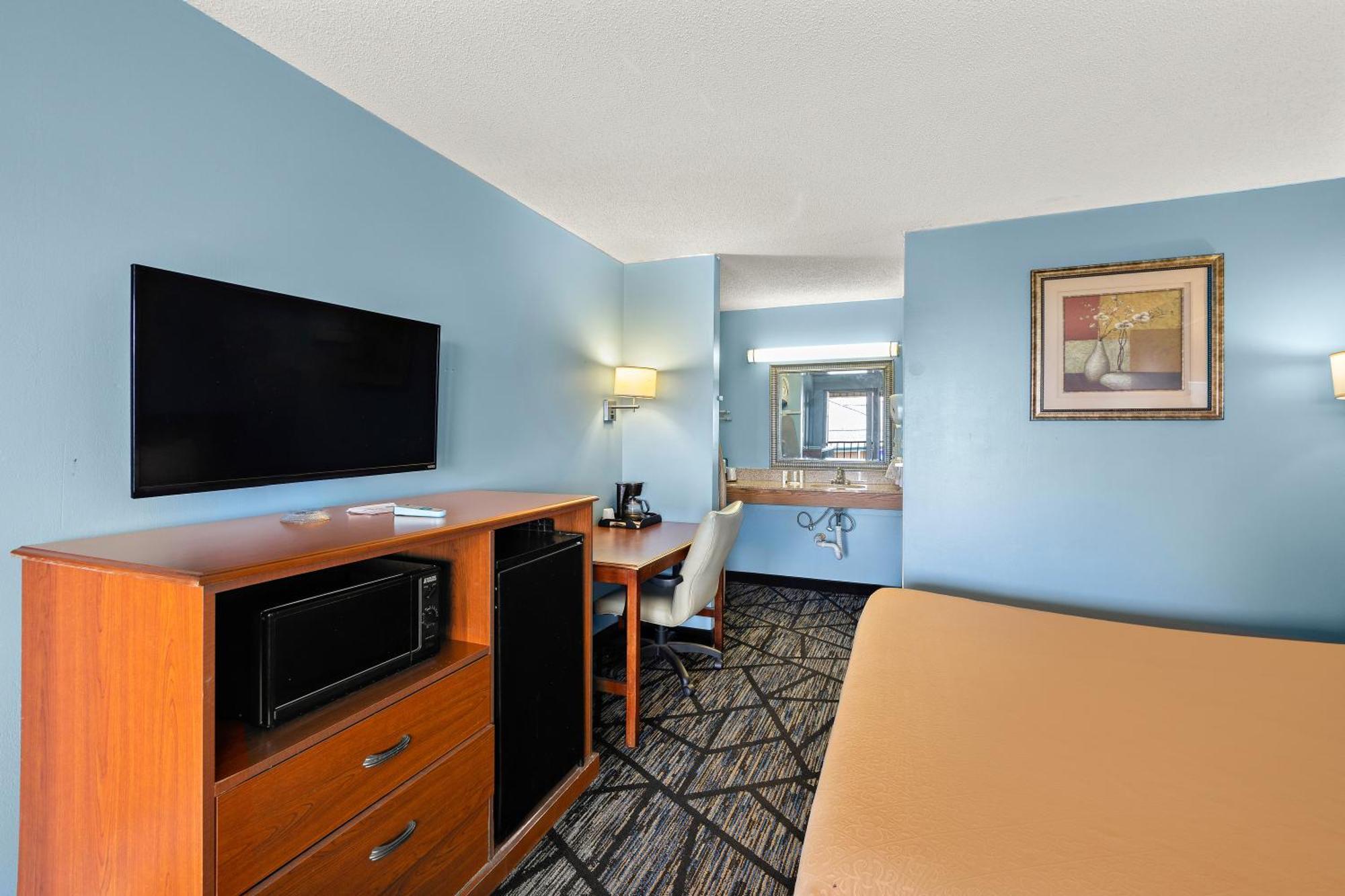 Americas Best Value Inn-Celina Bagian luar foto