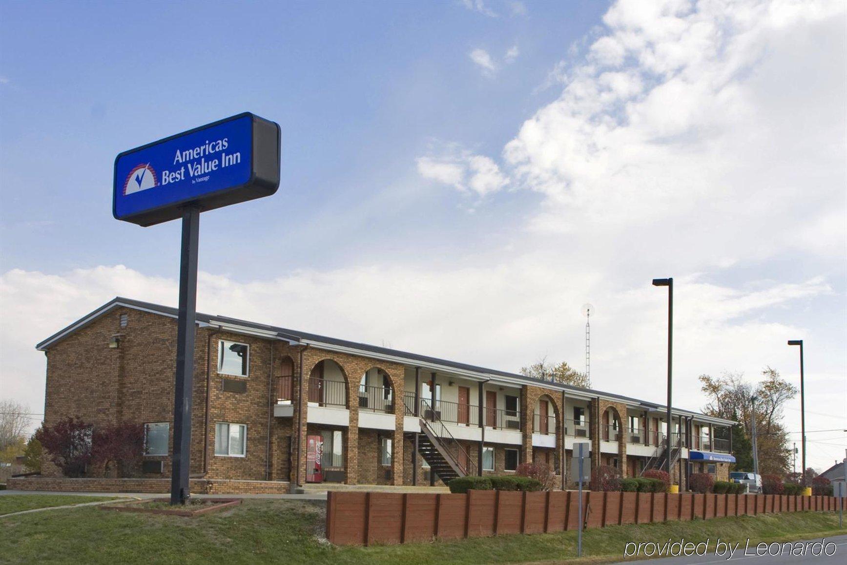 Americas Best Value Inn-Celina Bagian luar foto